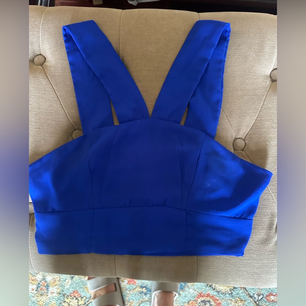 Blue crop tank top going out